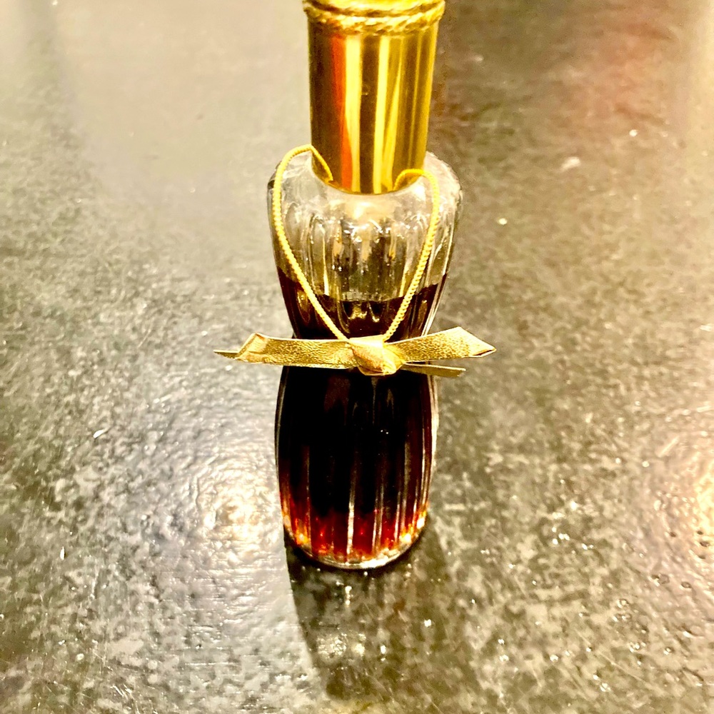 Ester’ Lauder YouthDew Eaude Parfumerie Spray 2.25 FL OZ